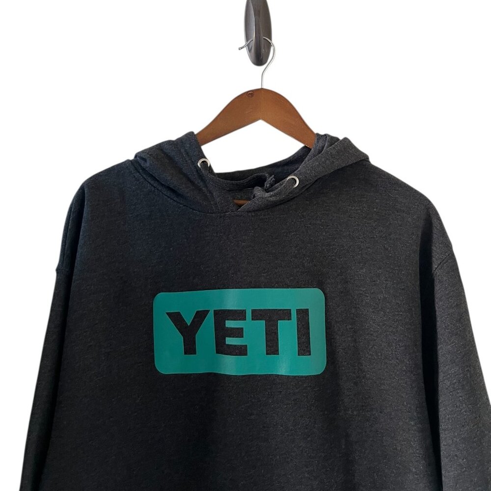 YETI Hooded Sweatshirt In Charcoal Gray Size M - Picture 2 of 11